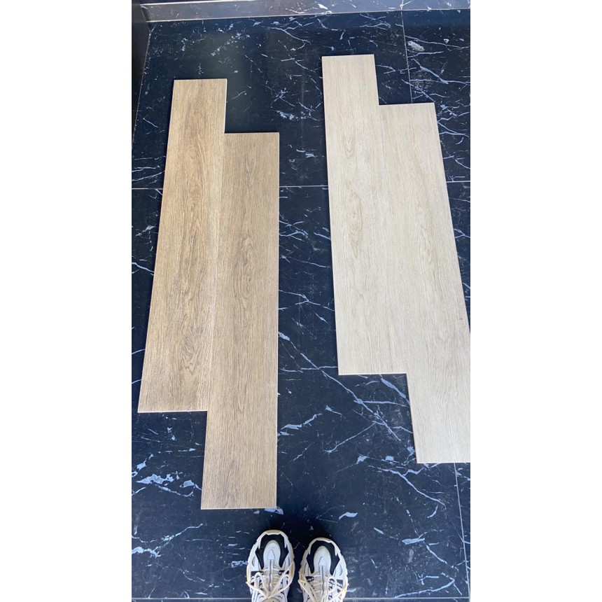 Click Chicago ROBLE 19,5x120 Rett In & Out