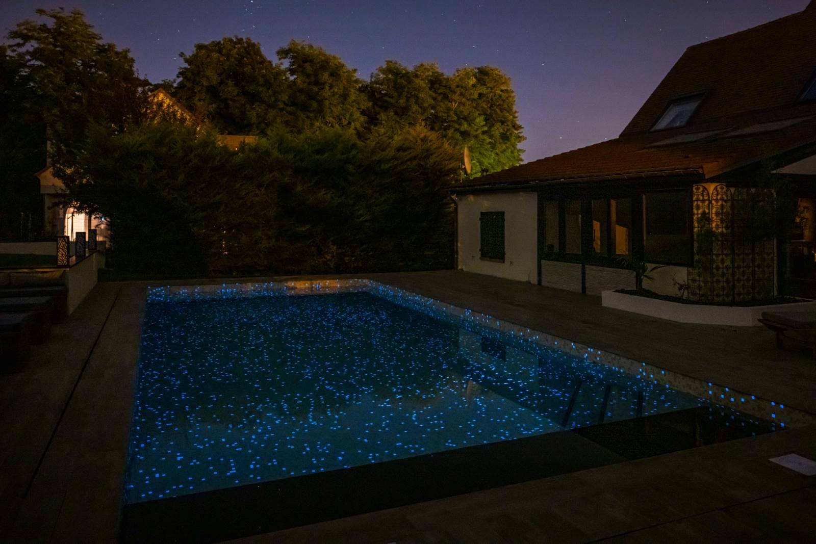 Φωσφοριζέ Γυάλινη Ψηφίδα Πισίνας Ezarri Fosfo Argo 25mm*25mm